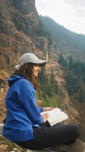 Jhanvi Bhatt Instagram - Mountains, fresh air, and Jockey’s warmth — the perfect adventure combo.

Outfit : Sweatshirt, Track pants, Socks, Cap Style No. #U107, #1302, #7491, #CP11

#JockeyWoman #JockeyIndia #ForEveryKindaCool #JockeyAthleisure 
 #WinterFashion