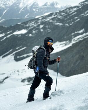 Jhanvi Bhatt Instagram - Moments from Last Expedition to Mt Friendship Peak ❤️🏔️🤌🏻✨

Wearing @jackwolfskin 🤌🏻✨
