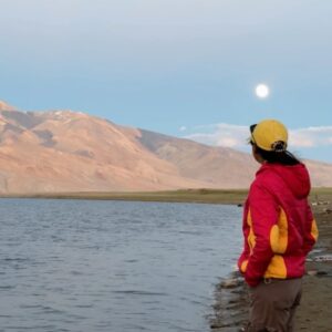 Jhanvi Bhatt Instagram - Under the full Moon 🌝✨🏔️
Wearing my Favourite @koshatravelwear ❤️