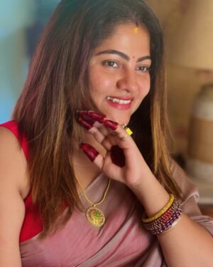Jhilik Bhattacharjee Instagram - Today’s look ……..
Happy Maha Shivratri 🙏🏻