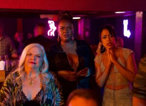 Jillian Bell Instagram - First look at Summer of 69! Thanks @thewrap ♋️💕💕

📸: @brettroedel 💕