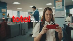 Joanna Hausmann Instagram - Had to pretend to be mad at the sweetest sweetie in the world @fernandocarsa for this new “Total by Verizon”campaign. It was hard but I managed. Catch us on TV and during Copa Americaaaaa! (Also let’s make “pana” universal)

Directed by the iconic @dalmier
