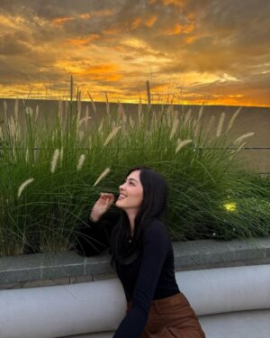 Jolene Marie Rotinsulu Instagram - 1st sunset of 2025 ☀️🌅
