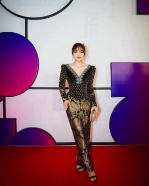 Jolene Marie Rotinsulu Instagram - Merandai Cakrawala Sinema Indonesia di Malam Anugerah Piala Citra Festival Film Indonesia 2024 🇮🇩

@doleytobing on style, @dimassinggih on attire, @leciel.design on accessories, @windy_lazuardi on makeup and hairdo, @armanfebryan on documentation.

@festivalfilmid @parfi56
