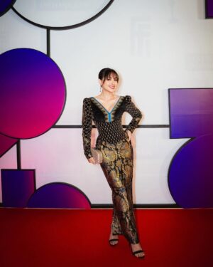 Jolene Marie Rotinsulu Instagram - Merandai Cakrawala Sinema Indonesia di Malam Anugerah Piala Citra Festival Film Indonesia 2024 🇮🇩

@doleytobing on style, @dimassinggih on attire, @leciel.design on accessories, @windy_lazuardi on makeup and hairdo, @armanfebryan on documentation.

@festivalfilmid @parfi56