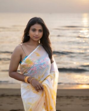 Jovita Livingston Jones Instagram - 🕊️💛

📸 @whitefeather.studio 

#saree #sareelove #jovitalivingston