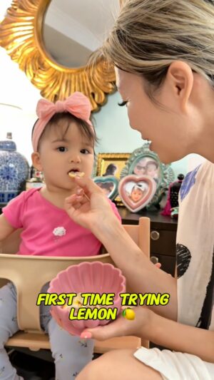 JuJu Chan Instagram - First time trying 🥑 🐟🍦 🍊 🍋 

#babyreaction #babyeating #babyfood #priceless