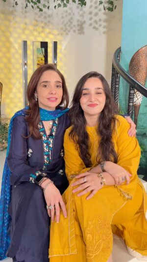 Juggan Kazim Instagram - Easy weight loss drink 🥤 your body will turn into fat burning machine 

#juggankazim #zainabgondal #weightloss #weightlossdrink