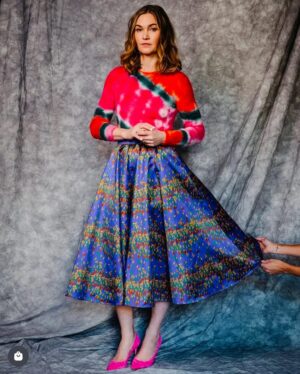 Julia Stiles Instagram - @wwd Link in Bio @wishyouwereherefilm