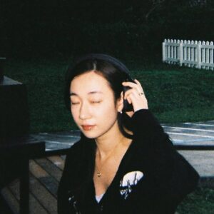Julia Wu Instagram - The other week 🎧ྀི♪⋆.✮
新年快樂的一些日常
#啾ㄟ五欸某欸