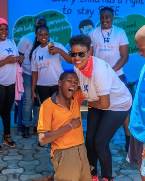 Juliana Kanyomozi Instagram - @keronkabugofoundation recently visited Support Disabled Children Ggaba, a home for children with special needs, where we spent some time with these incredible children and dedicated staff.
The strength and positivity of these children was truly inspiring. 
Special appreciation to the staff for the warm welcome and for providing exceptional care and support to the children.
If you’d like to support their efforts  through donations or any other means, kindly reach out to them directly on  256 772 883587 Miss Nankabirwa Betty. 

A big thank you to my friends @julianakanyomozifans who joined me to make this visit a success 🙏🏾

@laurakahunde 
@nayiga_mariam 

📸 @zakiephotography