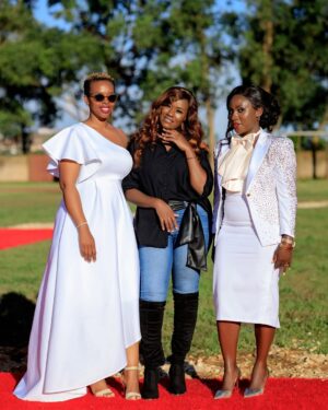 Juliana Kanyomozi Instagram - Spent the day yesterday with the lovely students, parents and teachers of GMS SCHOOL NABBINGO. We had such a blast together 🖤🎤. 

📸 @zakiephotography