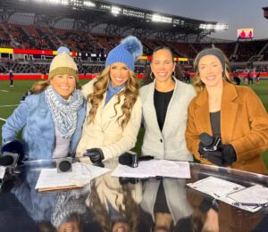 Julie Foudy Instagram - OK yes, I may be a wee bit soft (thank you beanie and fuzzy gloves) but I couldn’t be more excited for a new year of USWNT soccer on TNT and a new teammate!!! (I’ve always wanted to say we were teammates). Big cheers and a huge welcome to THE Becky Sauerbrunn!!! ❤️🙌🏼🎉