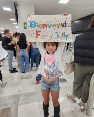 Jullye Giliberti Instagram - Visitando a la familia @cocudelrincon mi sofi por ese recibimiento bellísimo nuestros @sebas.l.m_ @lopex.mos los amamossss que bellos verlos @eldrethm poquitos días pero que llenan el corazón !!! Gracias por tanto familia mi @fdelrincon y yo los amamossss !!! 
#ciudaddemexico #familytime #vacationmode #seguimos #🙏