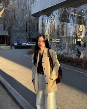 Jung Chae-yeon Instagram - 이번 주엔 10도가 훌쩍 넘는다며🫢
