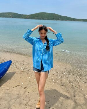 Juthapich Indrajundra Instagram - 🐣🐷🌊🛶🏖️🌺