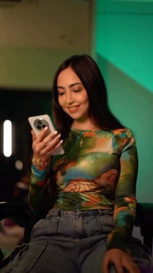 Kaashvi Hiranandani Instagram - Game harder, binge longer, and slay every moment! 🎮🔥

The #realmeP3Pro5G is built for non-stop action with GT Boost, AI Motion Control, and the Segment’s First Quad-Curved Edge Flow Display with 1.5K Resolution—giving you ultra-smooth performance and stunning visuals! #BornToSlay

Sale is live on @flipkart & realme.com

💰 Grab it at ₹21,999 (incl. ₹2K bank offer)
#ad