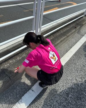 Kaho Takada Instagram - 自分をどうしたいのか、自分がどうしたいのか、
自分次第でどこまでも可能性が広がる事を
フルマラソンを通して知った。
今年もとびきり格別な景色を見たなぁ
絶対忘れない。
こんな感じだけど私って案外強いよ、負けないよ

ps.去年の東京マラソンでインスタライブに映り込んだマリオさんと一年越しの再会🍄ばったり🍄