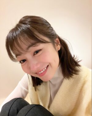 Kaho Takada Instagram - 日本語字幕、付きました🧀✌️
開始10秒でもう可愛い､､､
心臓がもたないーー！
#チェダーチーズ
#최다치즈
#youtube