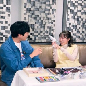 Kaho Takada Instagram - 다니엘 씨와 4개월 만의 재회~~
얼굴을 보면서 이야기할 수 있어서 정말로 정말로 기뻤어☺︎
탑텐쇼 전날에 찍었어요🧀
혼전연애랑 다른 스태프분들이었는데
말도 못하는 나를 따뜻하게 맞아줘서
정말 고마웠다.
체다치즈 편집도 너무 이쁘고🧀
이런 기회를 만들 수 있는 다니엘 씨는
정말 대단해~~
YouTube, 최다치-즈 많이 봐주세요🍋

ps.오늘은 다니엘의 생일!
happy birthday ❣️
#카호다니
#우리다음엔어떤타이밍에만날수있어?
#기대가됩니다

ダニエルさんと4ヶ月ぶりの再会~~
顔を見ながら話せて本当に本当に嬉しかった☺︎
トップテンショーの前日に撮りました🧀
婚前恋あいとは別のスタッフさん達だったんだけど
喋れない私を温かく迎えてくれて
本当にありがたかった。
チェダーチーズの編集も可愛すぎるしね🧀
こんな機会を作れるダニエルさんは
本当に凄い~~
YouTube、チェダーチーズ、沢山見て下さいな🍋

ps.今日はダニエルさんの誕生日！
チュカヘヨ！happy birthday ❣️
#かほダニ
#私達次はどんなタイミングで会える？
#楽しみ