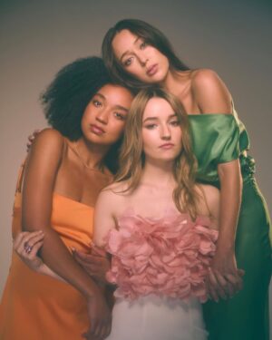 Kaitlyn Dever Instagram - Apple Cider Vinegar out NOW on @netflix 📸: @instaguchi