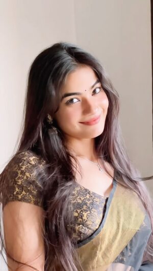 Kajal Sharma Instagram - 👀🖤
.
.
.
.
.
.
#reel #reelsinstagram #reelitfeelit #explore #fyp #trending #reelsindia #bollywood #song