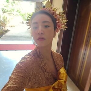 Kang So-ra Instagram - 너무 재밌었던 발리 전통의상 체험

@ayanaresort @podo_travel_marketing