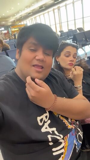 Kanika Maheshwari Instagram - Weight loss journey @iamkushshah_ 

#funny #funnyfaces #good #love #kanikamaheshwari #beauty #fun #bhyp #fashion #instagood #ootd #fyp #photooftheday #trending #reels #funnyreels #udaipur #airport #airportfun #come #havefaith #crazy #reelsinstagram #viralreels #reelkarofeelkaro
