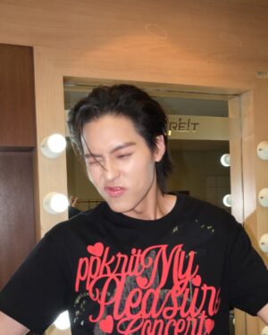 Kanyawee Songmuang Instagram - จับปูใส่ด้ง