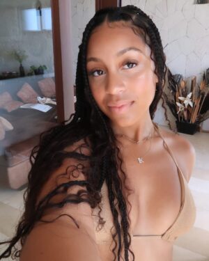 Karma Bridges Instagram - Paraíso🐚