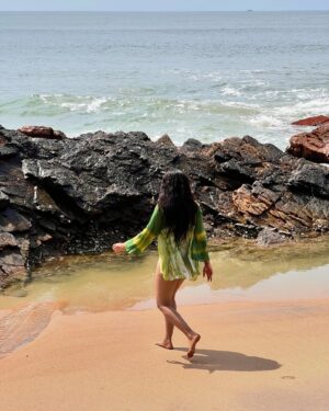 Karthika Muralidharan Instagram - Can you tell she misses the beach and her pink swimsuit