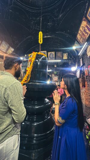 Kasturi Chhetri Instagram - शिव ही सत्य हैं, शिव अनंत हैं,
शिव अनादि हैं, शिव भगवंत हैं,
शिव ओंकार हैं, शिव ब्रह्म हैं,
शिव शक्ति हैं, शिव भक्ति हैं।
महाशिवरात्रि की शुभकामनाएं 🙏🏻