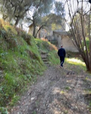 Katherine Kelly Lang Instagram - Exploring properties in Tuscany.. thinking of renovation ideas. 😎