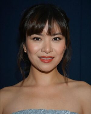 Katie Leung Instagram - Make up: @sarahillmakeup using @lancomeofficial 
Hair: @ami.fujita
Dress: @huishanzhang