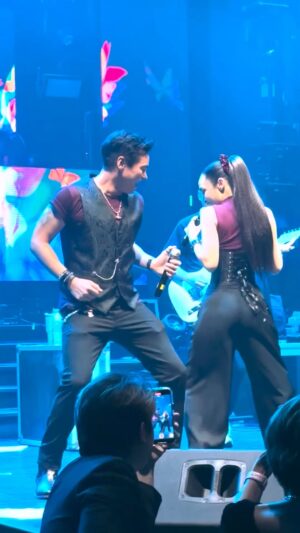 Katreeya English Instagram - “PeterKat 90’s Fever Tour - Rock N Dance” มันส์ฝุดๆ😎🤘🏻💃🏼 #PeterKat #90sFeverTour #RockNDance #ปีเตอร์แคท #PeterKatThailandTour