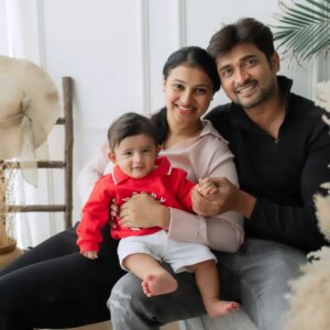Kavitha Gowda Instagram - ಹೊಸ ಜೀವನದ 6 ತಿಂಗಳುಗಳು. Gundappa 👨‍👩‍👦👶👶👶
Six months ago, our hearts grew in ways we never imagined. Today, as we celebrate half a year with you, we are reminded how incredibly lucky and endlessly happy we are to be your parents. You are the sweetest gift that fills our days with love, laughter, and wonder. 🥰😍🤩😘♥️♥️♥️♥️
Photo by @vaibhavicaptures