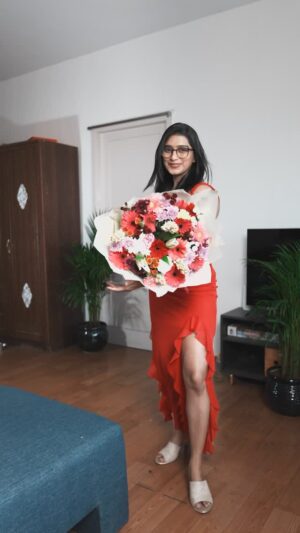 Kaviya Ravichandran Instagram - 🥹♥️

#valentinesday #valentine
