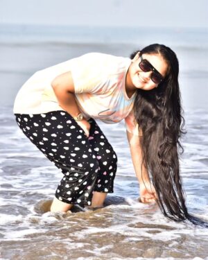 Kavya Ramani Instagram - Memories are made in flip-flops. #beach #beautyofnature #relaxing #enjoinglife💯
#naturephotography
