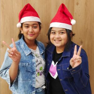 Kavya Ramani Instagram - Merry Christmas #merrychristmas #cousinfun # @bhagi_1004 @kavya_ramani_official @aasthamungra