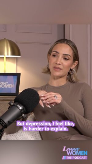 Kaye Adams Instagram - Frankie opens up on the challenges she faces when trying to discuss her mental health with her children💜

 #loosewomen  #loosewomenthepodcast