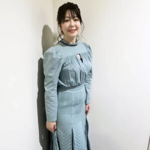 Keiko Horiuchi Instagram - 映画　かなさんどー

舞台挨拶、取材などで、着用させていただきました。
お洋服、アクセサリーです💜

dress
@velnica_japan
jewelry
@susujewelry_okinawa

dress,skirt
@lokitho_tokyo

jewelry
@vendomeaoyama_official
@anteprima_japan

hairmake
熊谷波江

stylist
多木成美