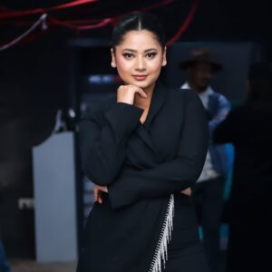 Keki Adhikari Instagram - About last night 🖤

#Mummy is by far the best horror thriller Nepali movie I have watched. Highly recommended!!

Team: Makeup by @shradha_maskey ❤️
Hair @ritu.chhantyal @hairstylist_rgm 

📷️ @anzaankc__
