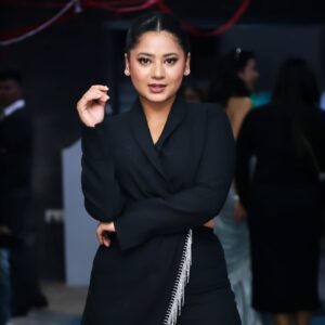 Keki Adhikari Instagram - About last night 🖤

#Mummy is by far the best horror thriller Nepali movie I have watched. Highly recommended!!

Team: Makeup by @shradha_maskey ❤️
Hair @ritu.chhantyal @hairstylist_rgm 

📷️ @anzaankc__