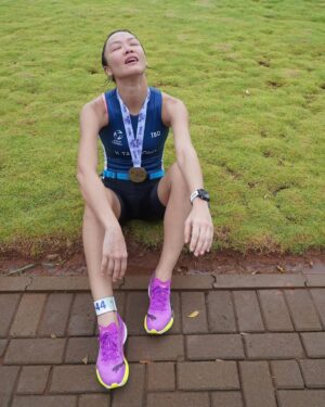 Kelly Tandiono Instagram - The sports that I fell in love since 2014 TRIATHLON ♥️
So happy to do my first tri race in 2025 and won Podium 2 on Master A series @trisportseries 💪
.
Thank you for the awesome pics @chita_zen @foto.dimanaaja @spottlejkt 
.
Always my favorite running shoes @pumaindonesia @pumarunning the latest Elite Deviate Nitro 3 
.
#Triathon #SwimBikeRun #TriLife #Triathlete #KellyTandiono