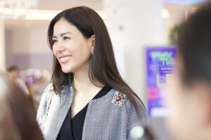 Khemupsorn Sirisukha Instagram - อยู่ท่ามกลางความรักกกกก🥰♥️

รักสิ่งแวดล้อมไปด้วยกันค่าาาา 🤗🩵💚🌏
ขอแสดงความยินดีกับทุกท่านที่ได้รับรางวัล Thailand Green Design Awards 2025 นะคะ ขอบคุณที่มาร่วมสร้างสรรทุกๆ ผลงานที่มีค่า เพื่อขับเคลื่อนประเทศไทยสู่ Net Zero ไปด้วยกันค่าาา และขอบคุณพี่ๆ น้องๆ @belovedkhemupsorn สำหรับกำลังใจในทุกๆ ครั้งเช่นเคยนะคะ 🤗♥️♥️♥️

#thailandgreendesignawards2025