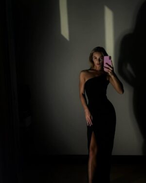 Kijsa Gifford Instagram - mademoiselle
