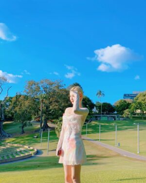 Kim Ha-ram Instagram - 🌴☀️🍀🌳☁️💚
