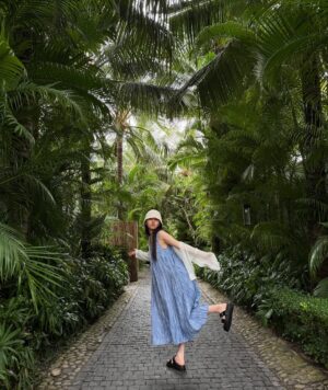 Kim Ji-eun Instagram - 🌴🏖️🥥🥖