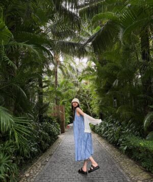 Kim Ji-eun Instagram - 🌴🏖️🥥🥖