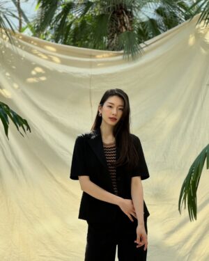 Kim Jin-kyung Instagram - 본캐로 꽉 채운 참진경🤍🕊️🪄